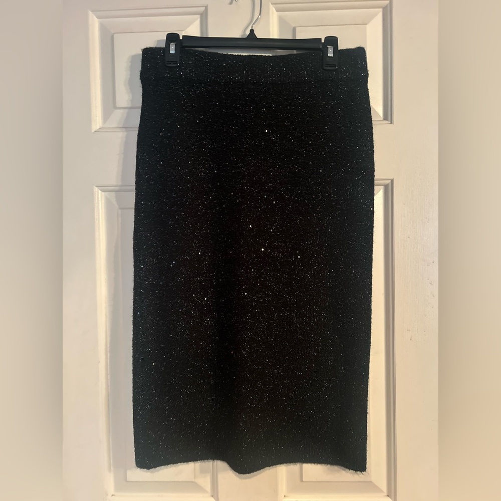 Ann Taylor Black Metallic Midi Pencil Skirt. Med. NWT.
